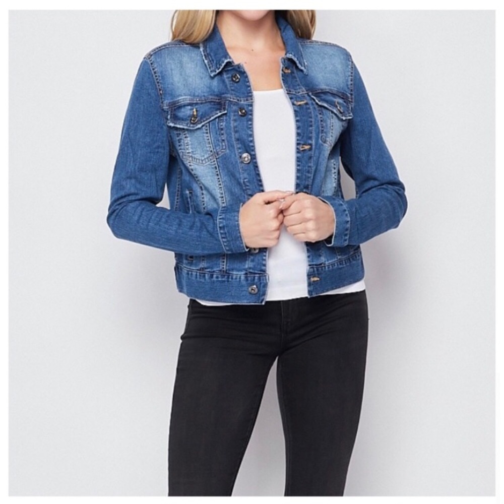 LAST ONE: Retro chic jean jacket - Picture 7 of 7
